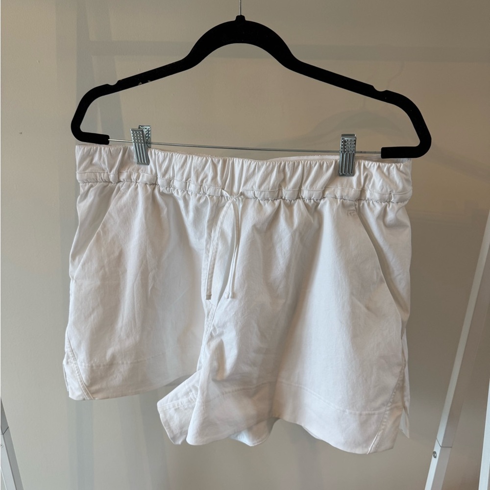 lululemon athletica Women's White Cargo Shorts